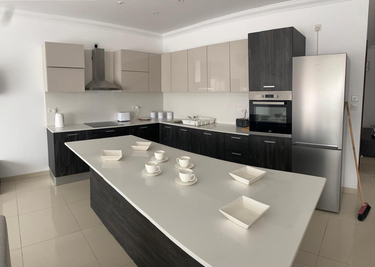 New 3 Bedroom Apartment Close To Airport Zurrieq Buitenkant foto